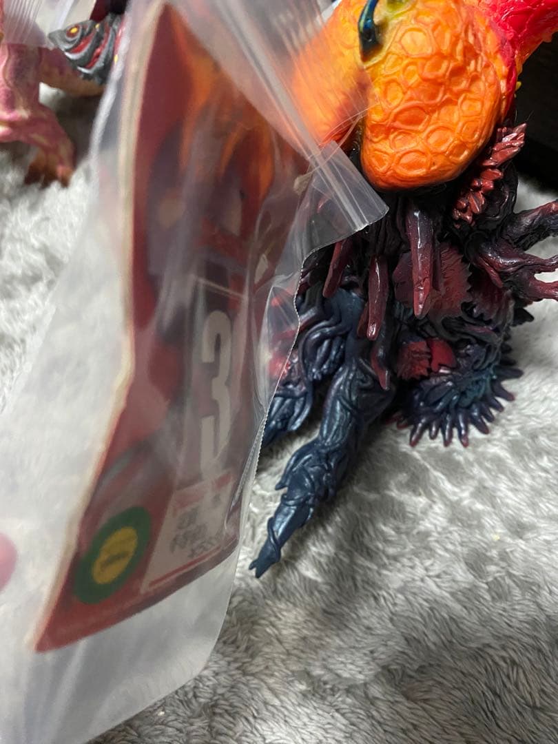 【タグ付き】ウルトラ怪獣シリーズ2004 ノスフェル　ラフレイア　ゴルゴレム