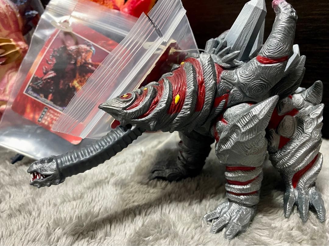 【タグ付き】ウルトラ怪獣シリーズ2004 ノスフェル　ラフレイア　ゴルゴレム