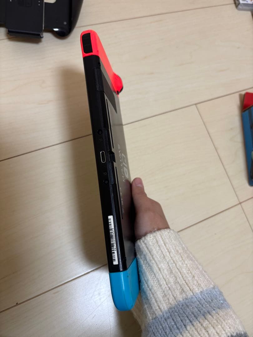 ま*ん様 Nintendo Switch 本体 紫緑Joy-Con ゲームソフト