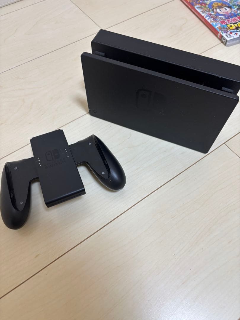 ま*ん様 Nintendo Switch 本体 紫緑Joy-Con ゲームソフト