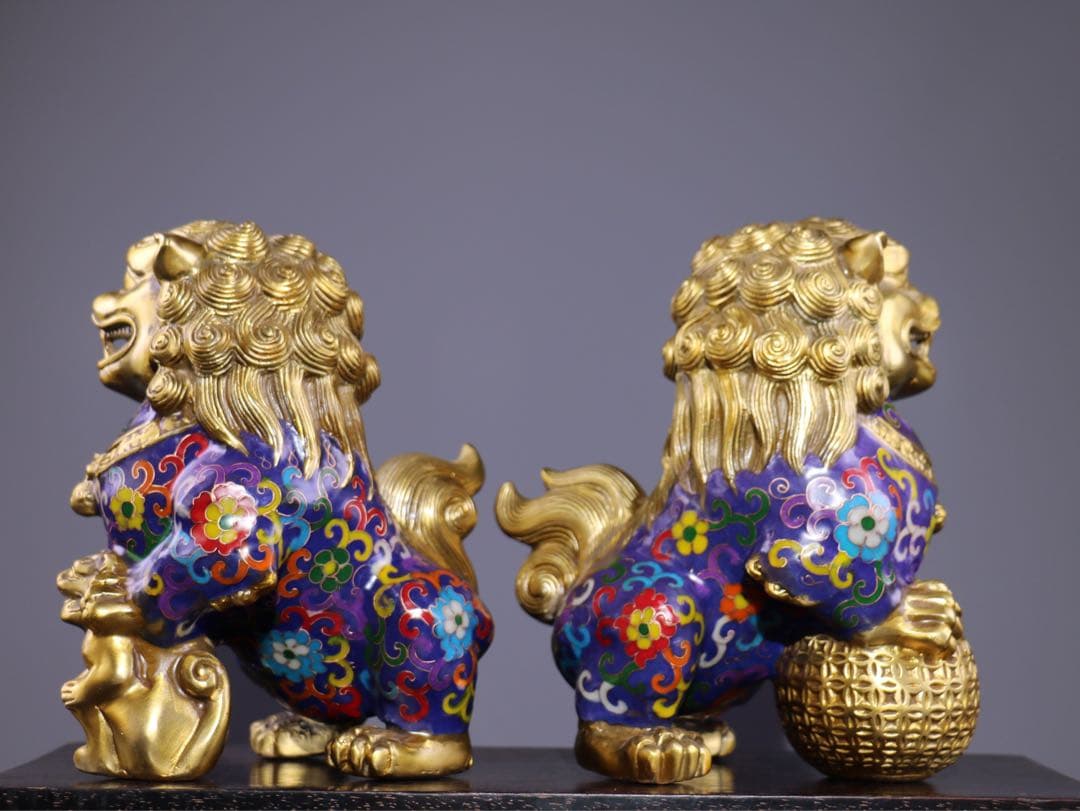 旧蔵　純銅景泰藍（けいたいらん）門獅（もんじ）置物