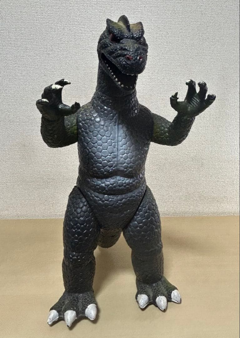 怪獣フィギュア　マイナーソフビ人形　ゴジラ風　2体　レア