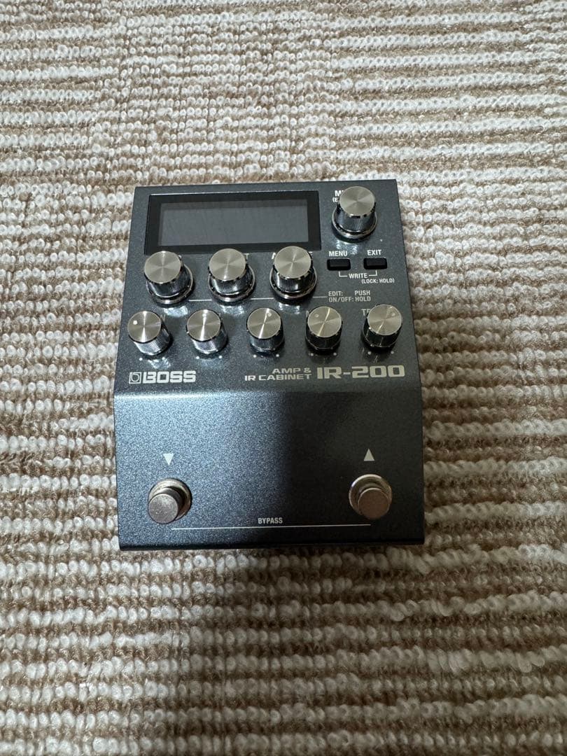 BOSS IR-200 キャビネットシミュレーター