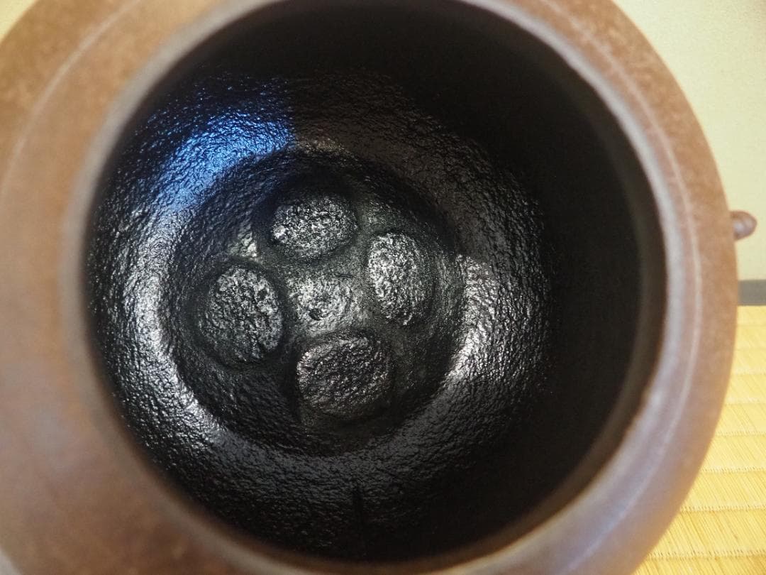 裏千家15世鵬雲斎御書付『南鐐摘丸釜』初代角谷與斎造（共箱）