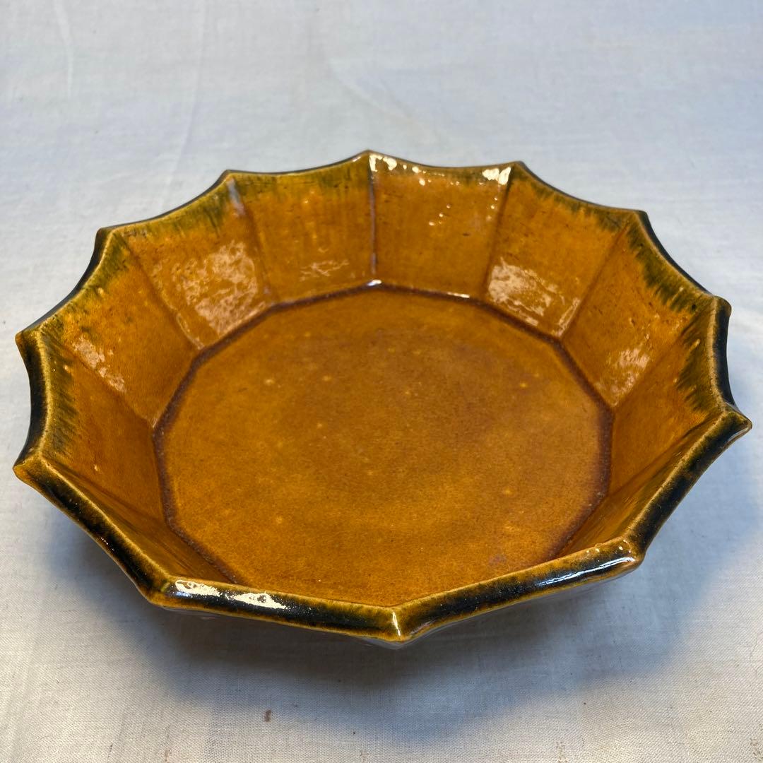 大樋焼　菓子鉢　大樋長阿弥　飴釉　釉薬　角　鉢　大樋　大皿　陶芸　金沢
