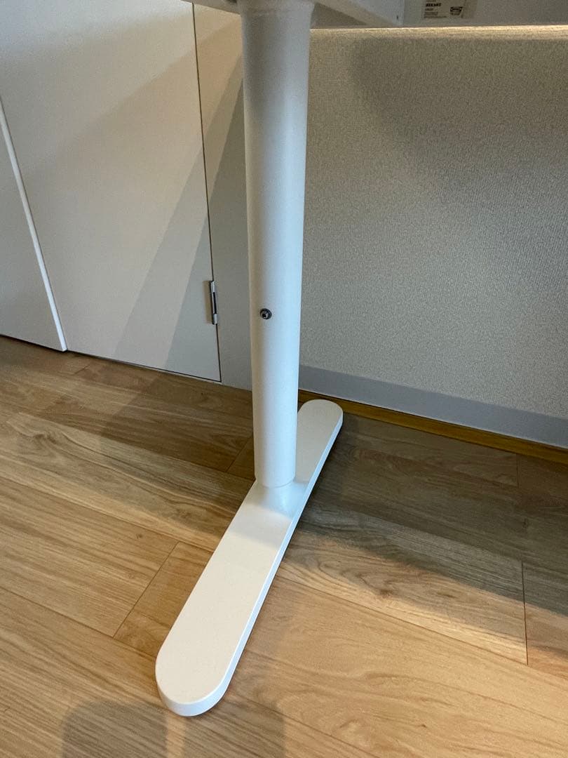 [神奈川格安配送] IKEA ベカント 昇降式デスク 140cm