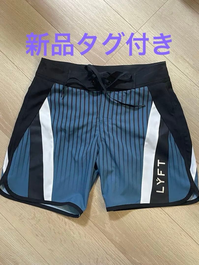 LYFT サーフパンツ　ストライプ
