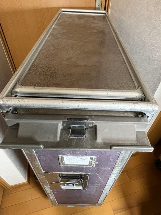 シンガポール航空　ミールカート　フルサイズ