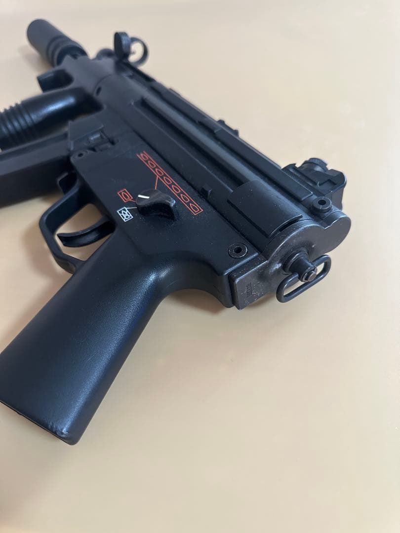 【タイムセール】東京マルイ HK MP5K クルツ サイレンサーとバッテリー