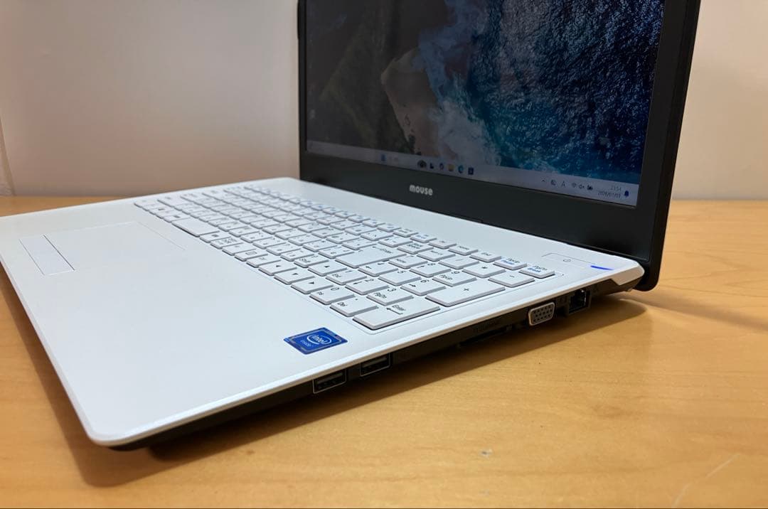 【美品】ノートパソコン　高性能/SSD128/メモリ8/カメラ/オフィス付