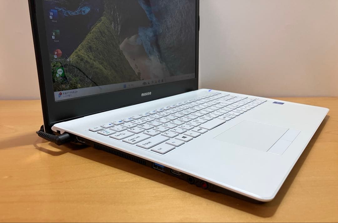 【美品】ノートパソコン　高性能/SSD128/メモリ8/カメラ/オフィス付