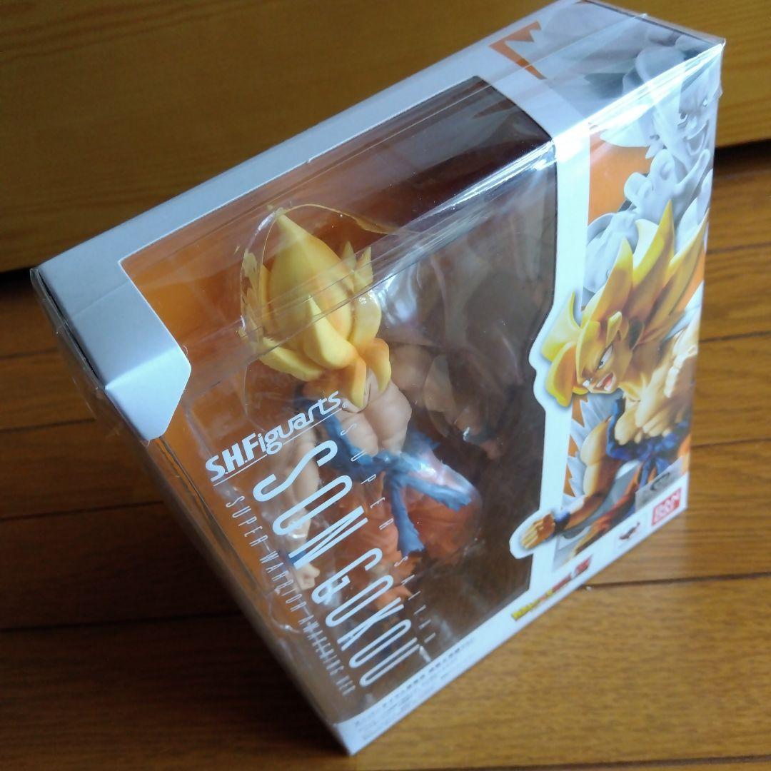 S.H.Figuartsドラゴンボール　超サイヤ人超戦士覚醒Ver　初期フリ―ザ