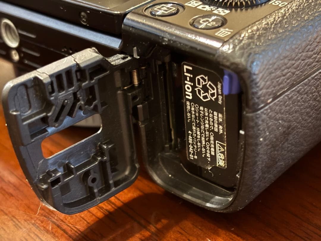 SONY α6000 本体(やや難あり)とマクロレンズ SEL30M35セット