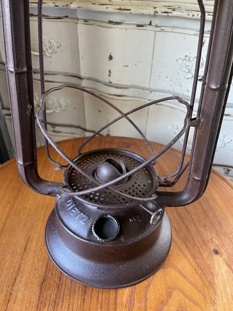 アンティーク　ランタン　デイツ　レッド　オイル　ランプ　100年　アメリカ　レア