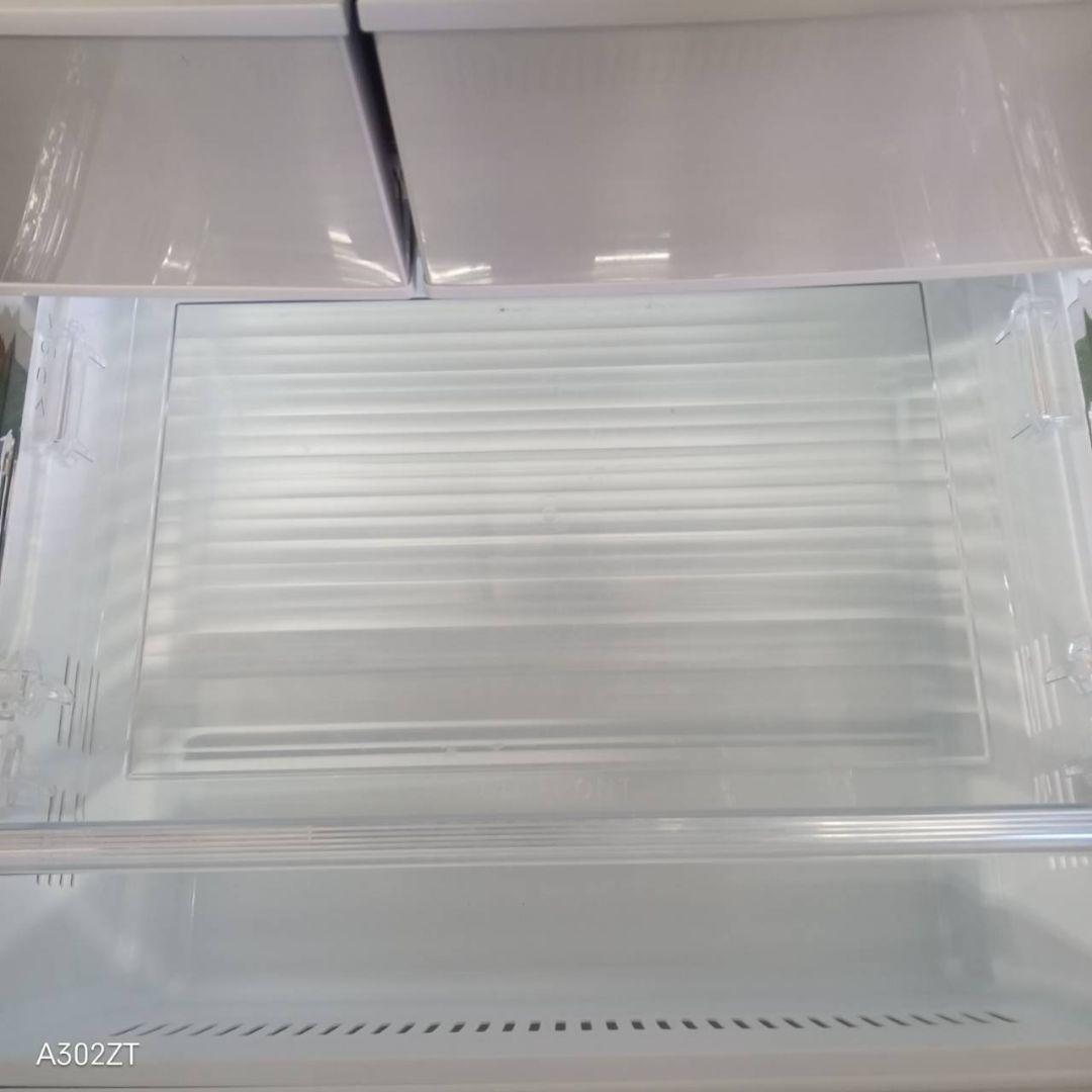 256 送料設置無料　Panasonic　自動製氷機能付き大型冷蔵庫　411L