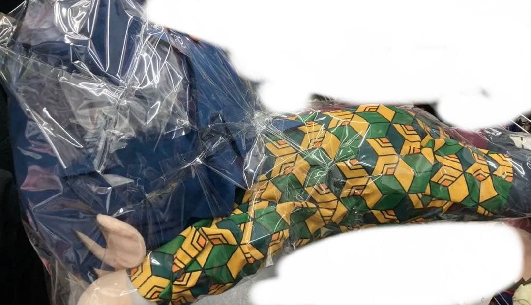 鬼滅の刃　特大寝そべりぬいぐるみ　冨岡義勇