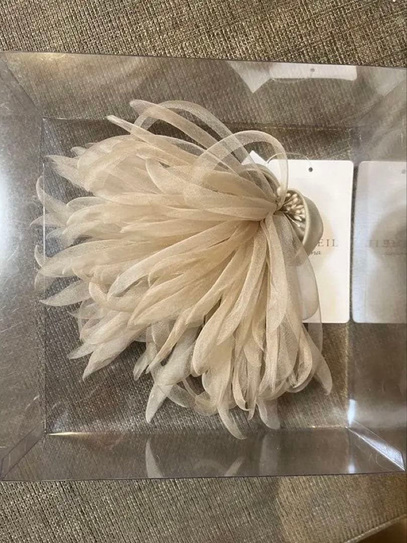 VERMEIL par iena シルクオーガンジーコサージュ グレー