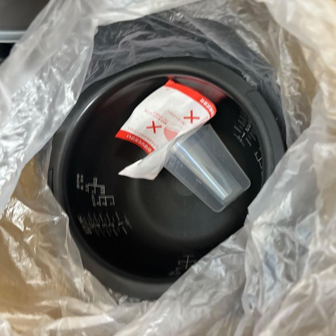 タイガー魔法瓶炊飯器 5.5合 圧力IH JRI-10J4