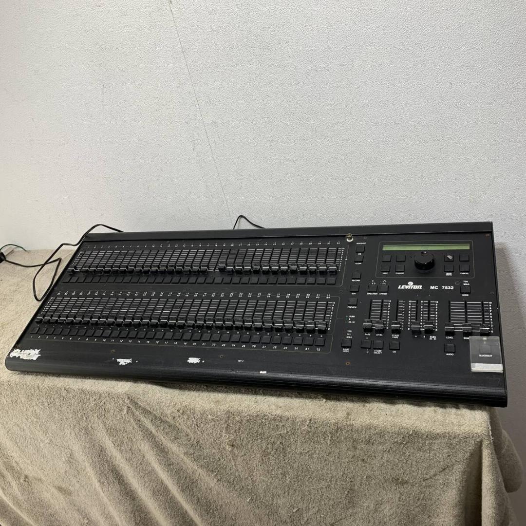 LEVITON MC7532　照明制御器　DMXコントローラー　XZ3948