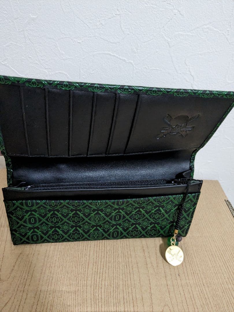 限定版 公式ワンピース ゾロ　　　　　財布&ショルダーバッグセット　　　　販売