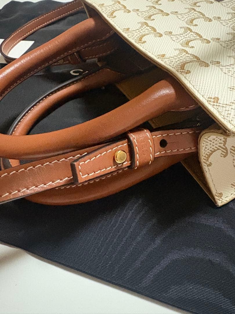 CELINE ミニ バーティカル トリオンフ キャンバス