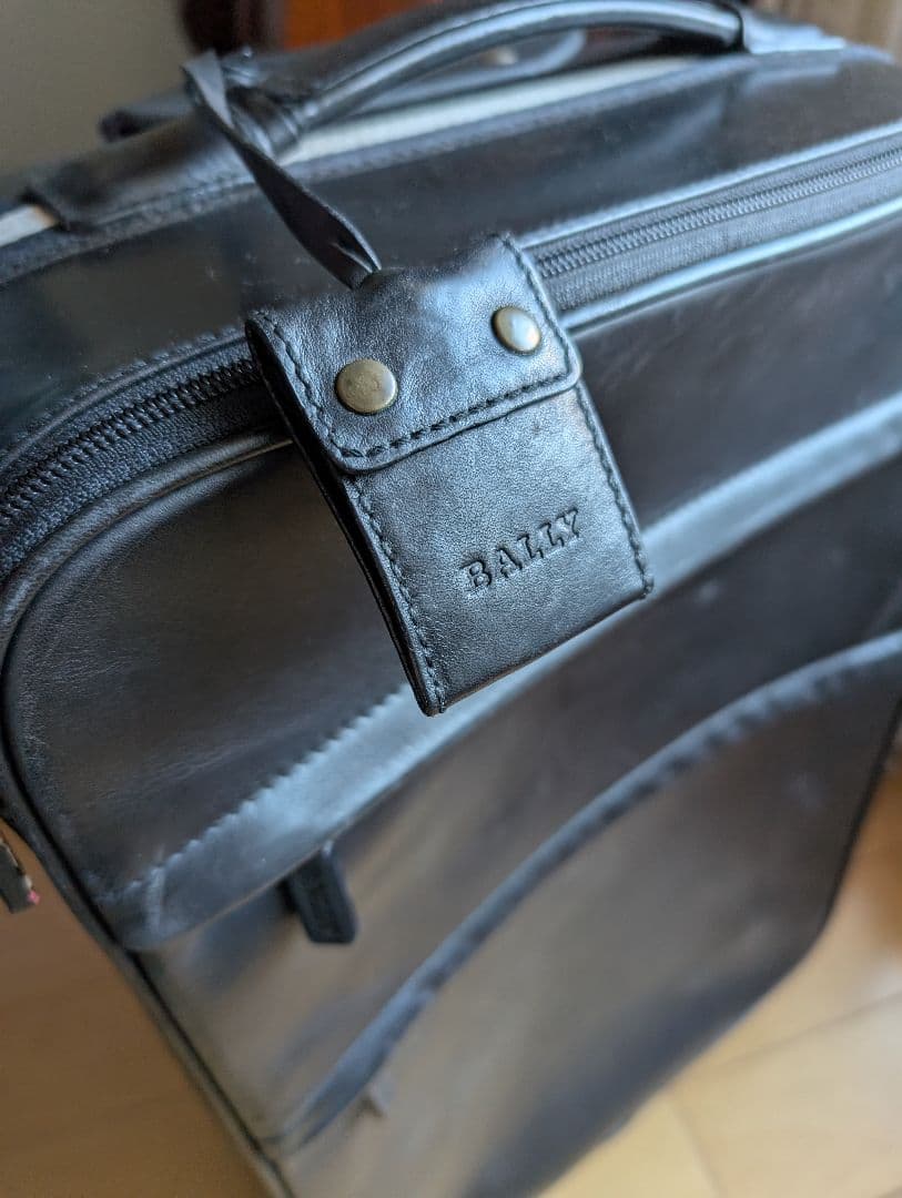 M*I様 BALLY ブラック レザー キャリーケース