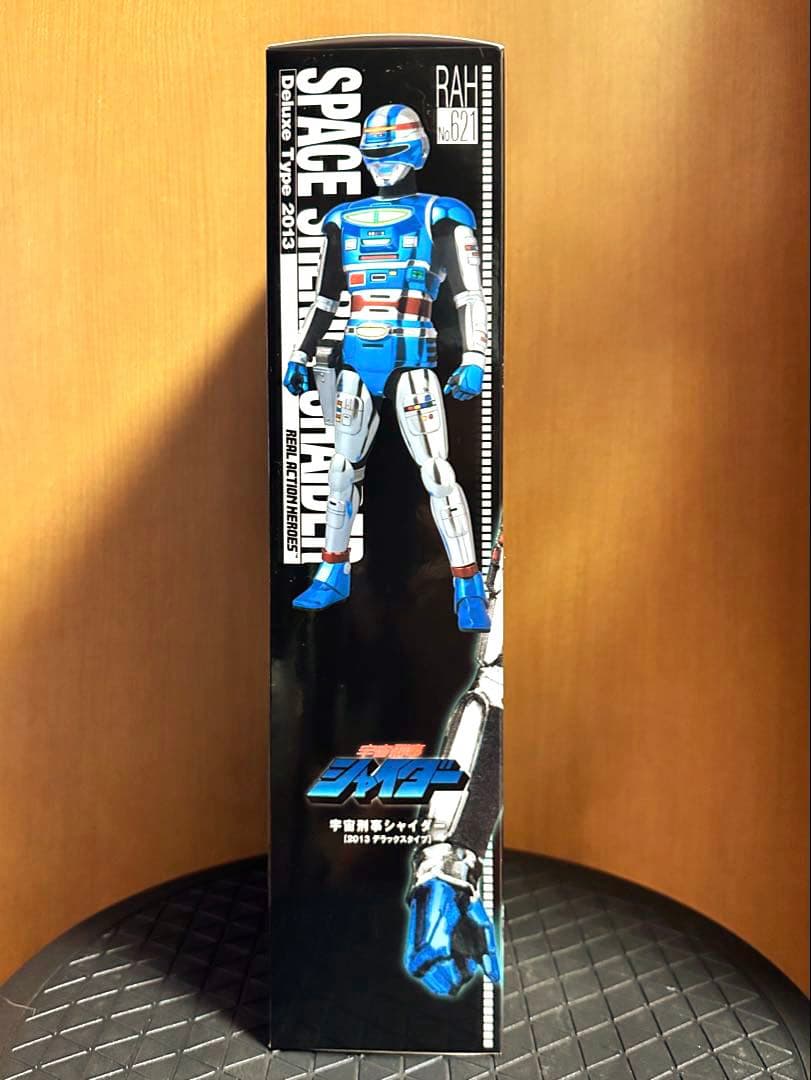 A*u様 RAH DX リアルアクションヒーローズ宇宙刑事 シャイダー 肩骨折の