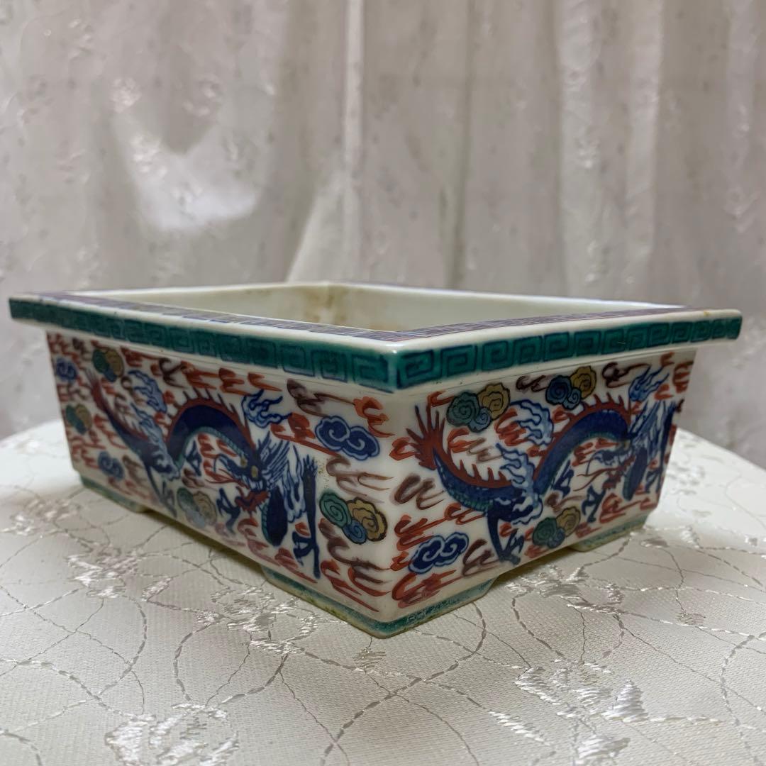 大明萬暦年製　絵鉢　長方　龍の絵付け