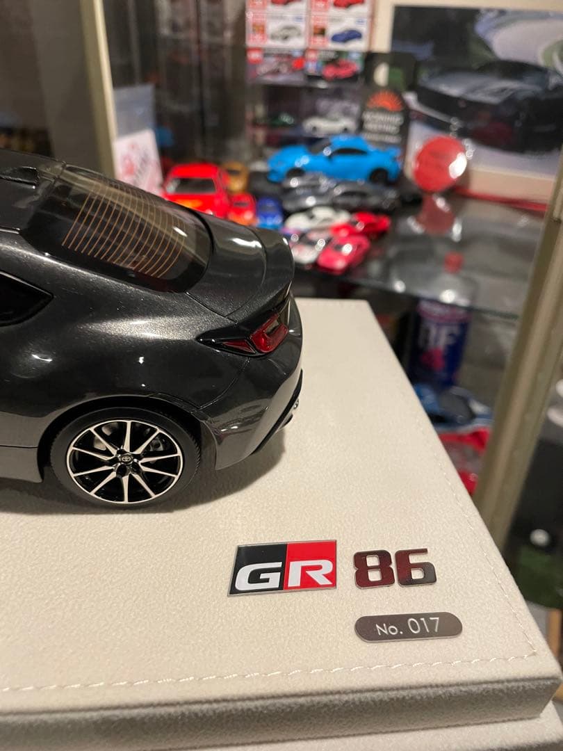 ディーラー専売　Make Up GR86 Pro Edition 1/18