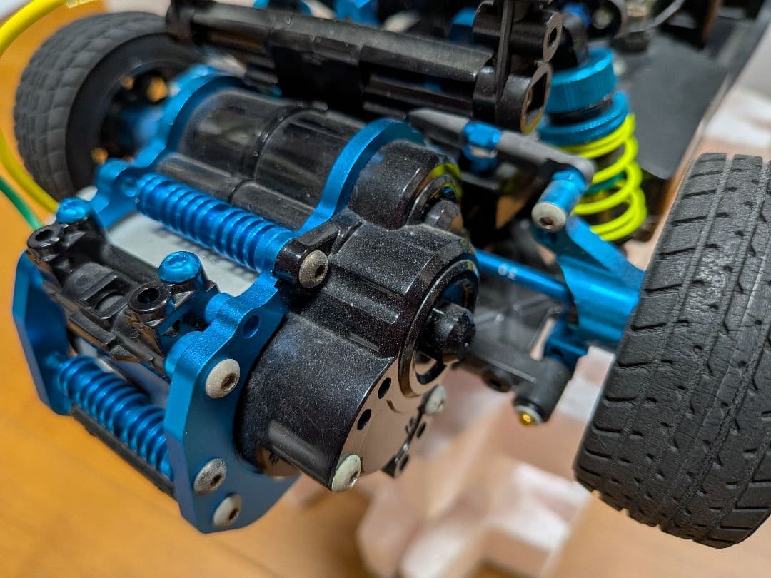 ユ*ル様 タミヤ 1/10 RC Mシャーシ M-06 組み立て済み 未走行