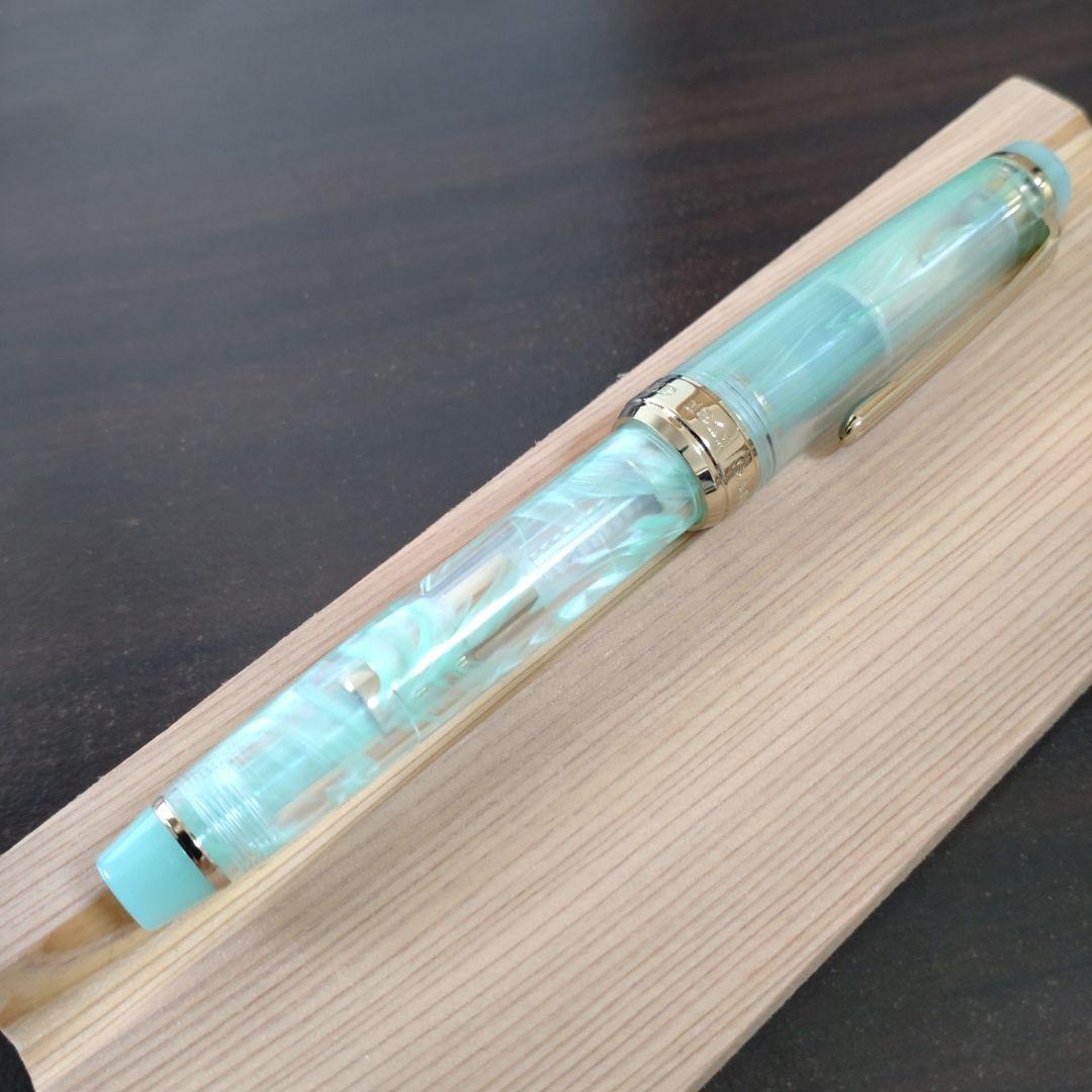 セーラー万年筆　ヴェイリオ　パールミント　字幅f