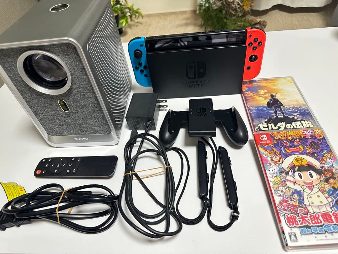 Nintendo Switch 本体+ソフト+プロジェクター