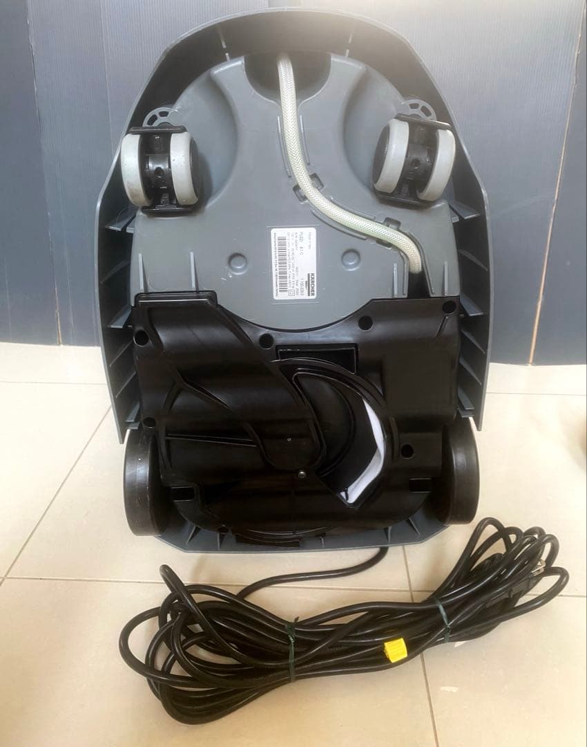 ケルヒャー 業務用リンサークリーナー puzzi 8/1c