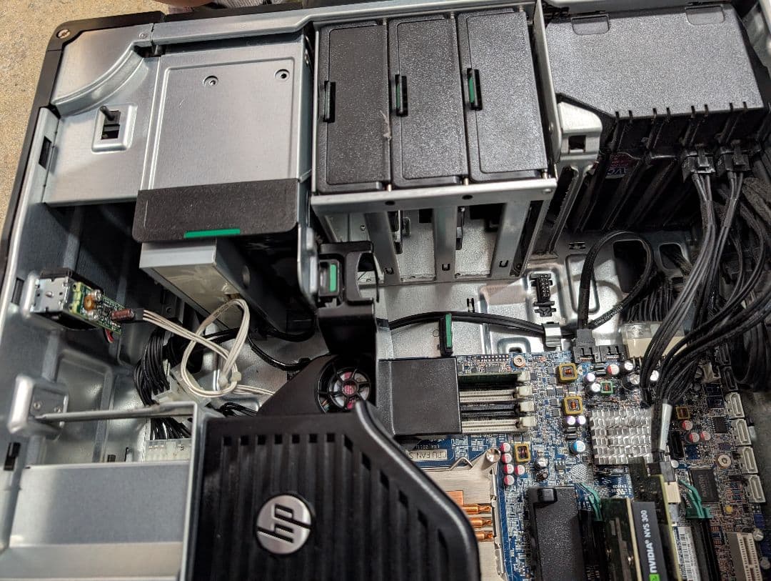 HP z620 ワークステーション メモリ4G Xeon E5-1620