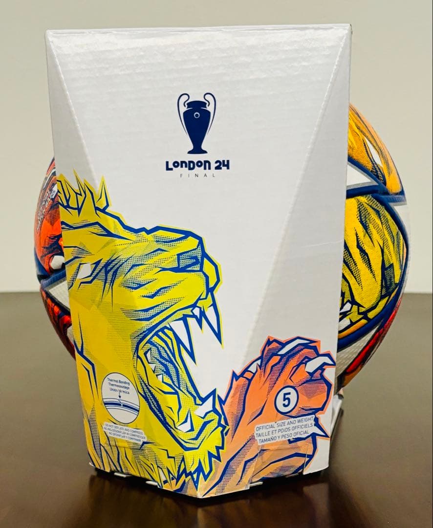 アディダス サッカーボール チャンピオンズリーグ　公式試合球 5号