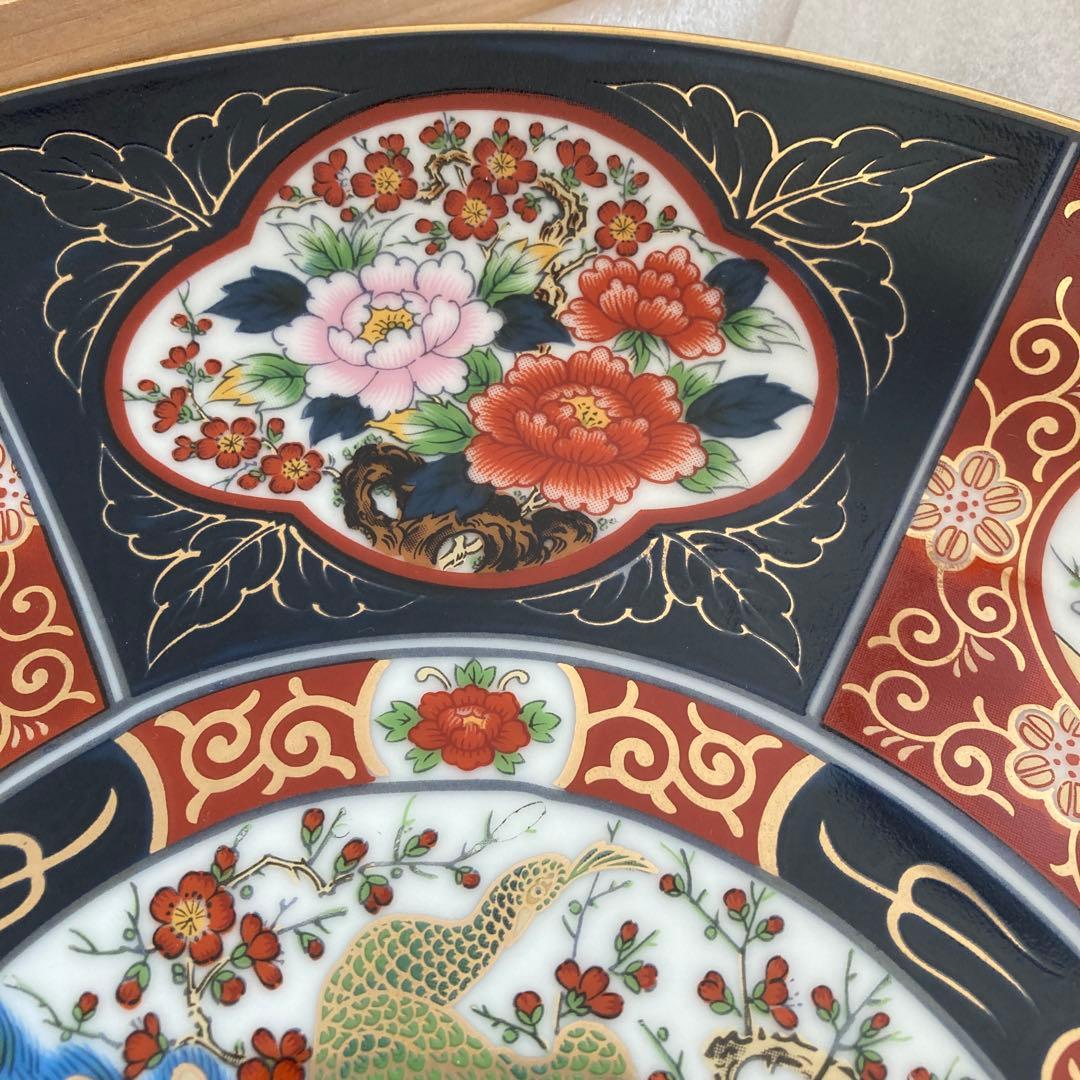 ラスト価格‼️大泉窯、伊万里錦、孔雀デザインの陶磁器皿 、桐乃木箱入り