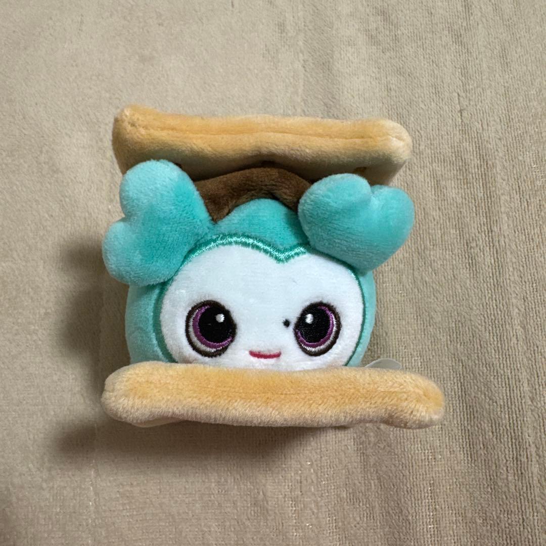 TWICE スモア ミナ ポップアップ バックチャーム ラブリー