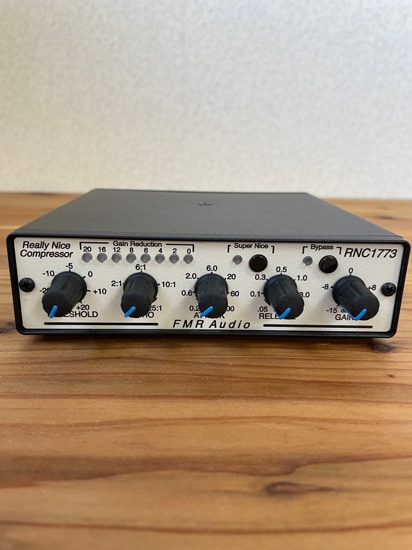 FMR Audio RNC1773 コンプレッサー