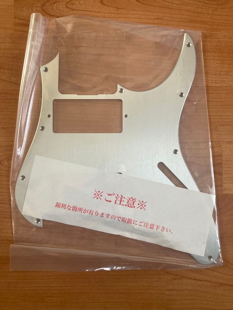 ESP製 7弦 ストラト用 アルミ ピックガード