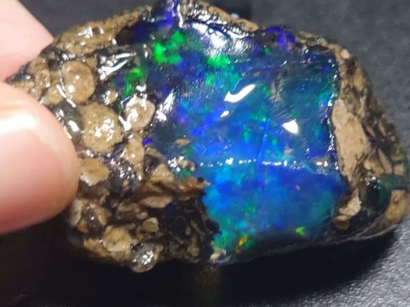 【60ct】 エチオピア　ウェロ産オパール 原石 標本　鉱石