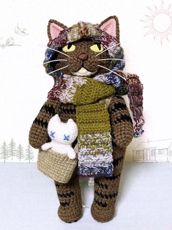 いっしょにおでかけ♪フード付きマフラーのキジトラ猫さんのあみぐるみ