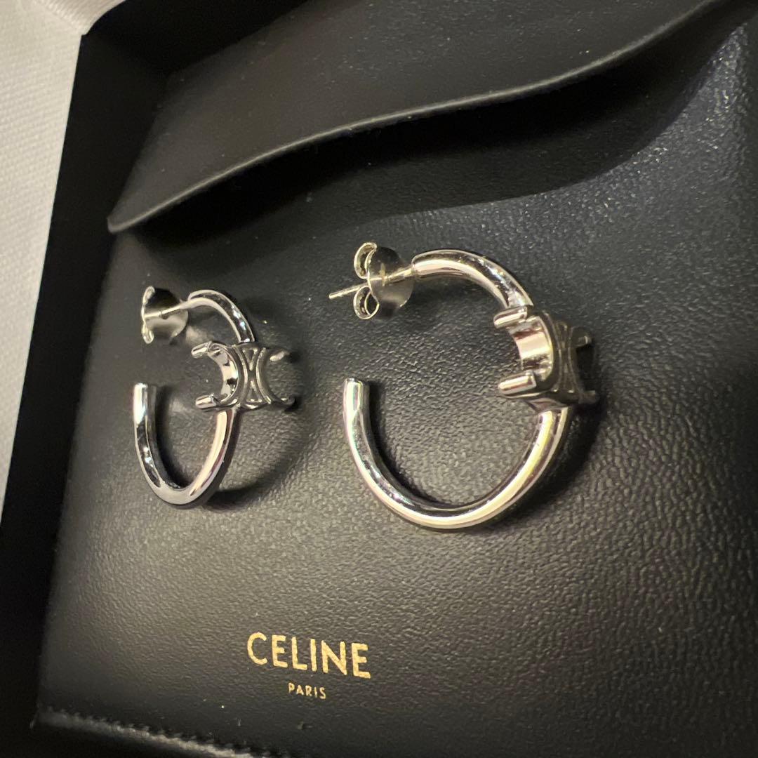ururu　セリーヌ　美品　トリオンフ　フープピアス