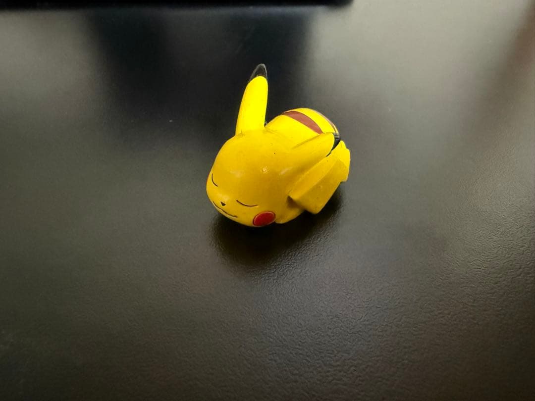 モンコレ うたたね　ピカチュウ　2004年