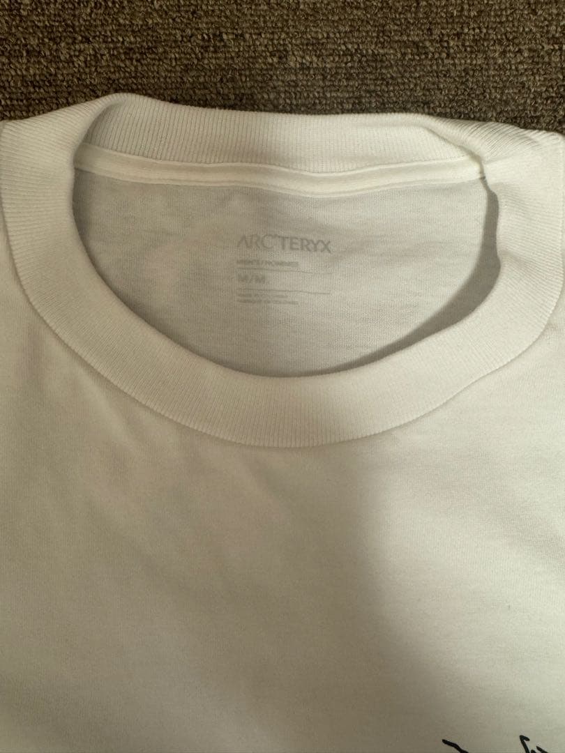 アークテリクス ホワイト 長袖Tシャツ