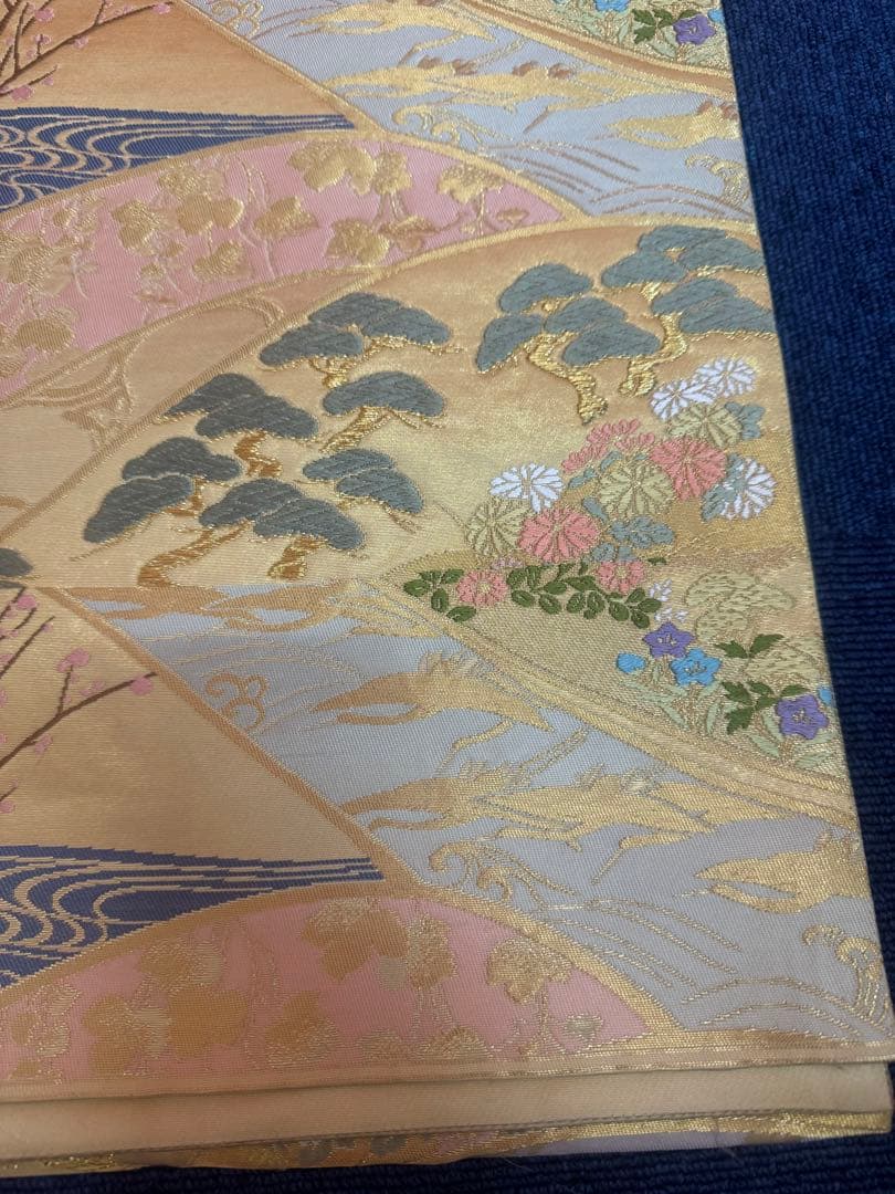 2656袋帯 古代彫金紋  西陣織   金糸　高級上質上品　約440cm 未使用