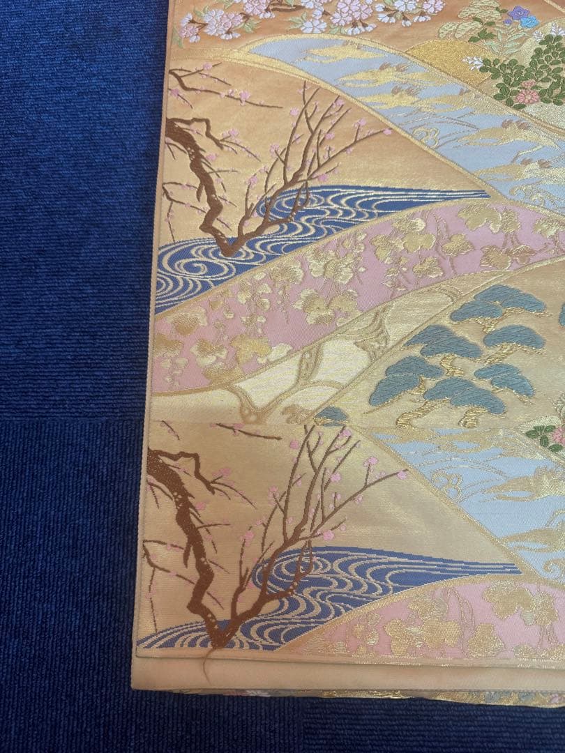 2656袋帯 古代彫金紋  西陣織   金糸　高級上質上品　約440cm 未使用