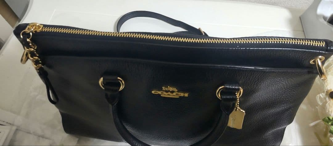 COACH ブラックレザー ショルダーバッグ　新品同様　超美品