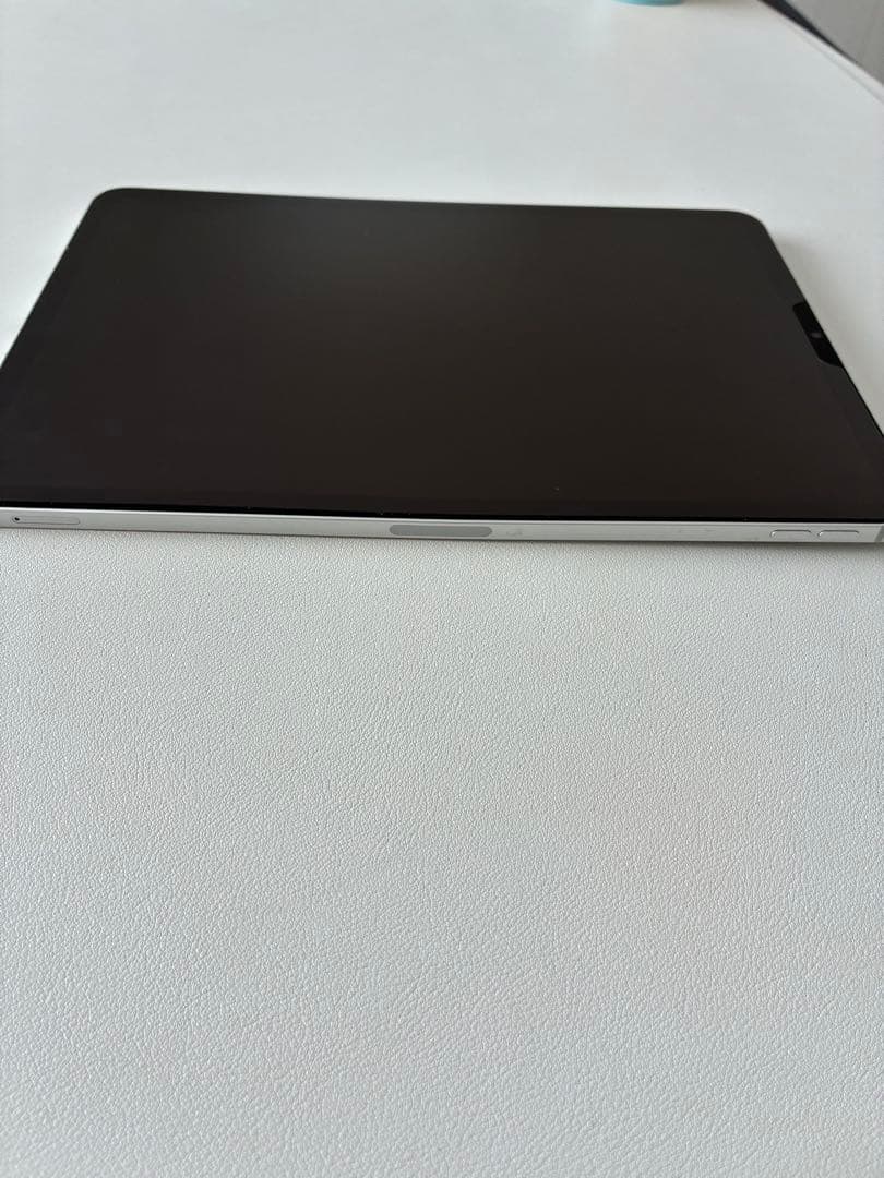 Apple iPad Pro 11インチ 第4世代　128GB M2 タブレット