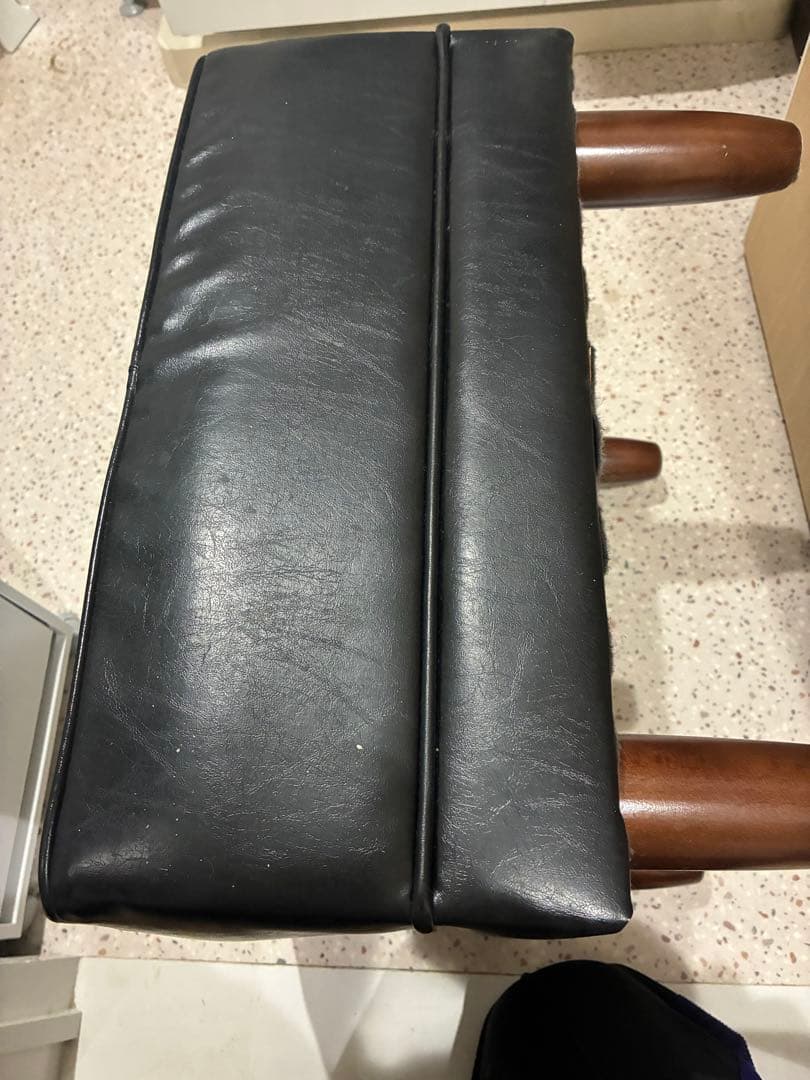 カリモク60 オットマン