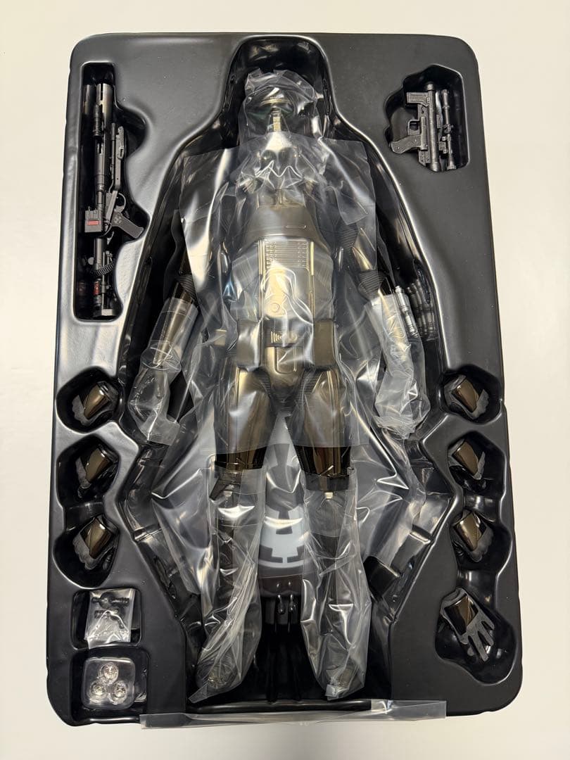 か*ず様 ホットトイズ　デス・トルーパー（ブラック・クロム版）　フィギュア